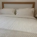 Bonito Y Muy Fresco Apartamento En Nervion De Dos Habitaciones Y Dos Banos