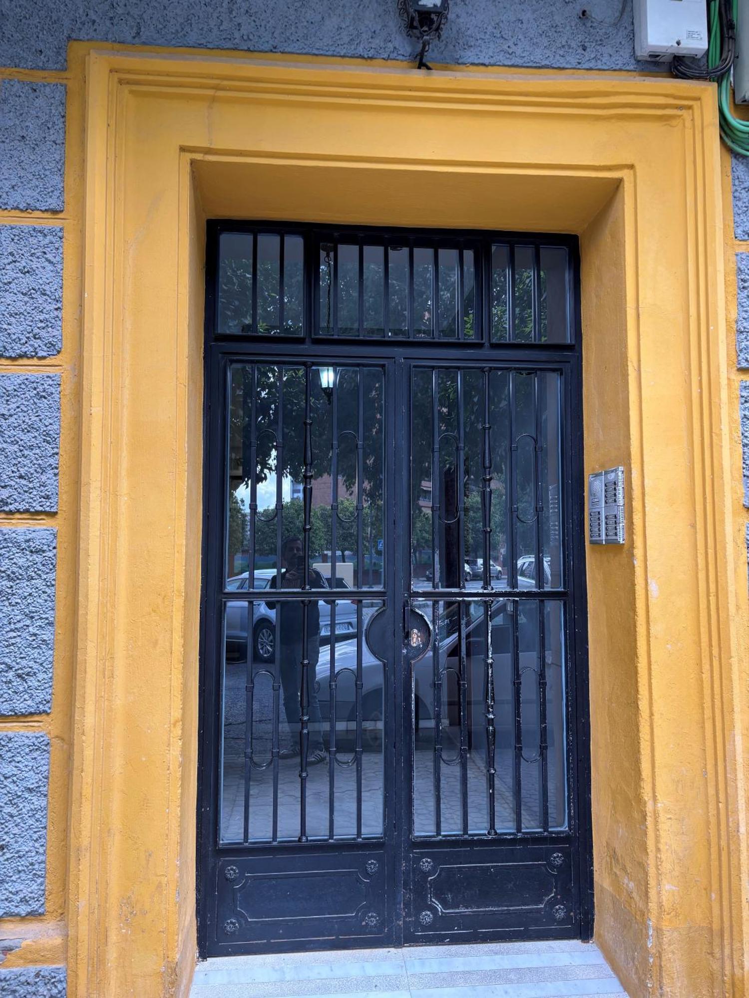 Bonito Y Muy Fresco En Nervion De Dos Y Dos Banos Apartment *
