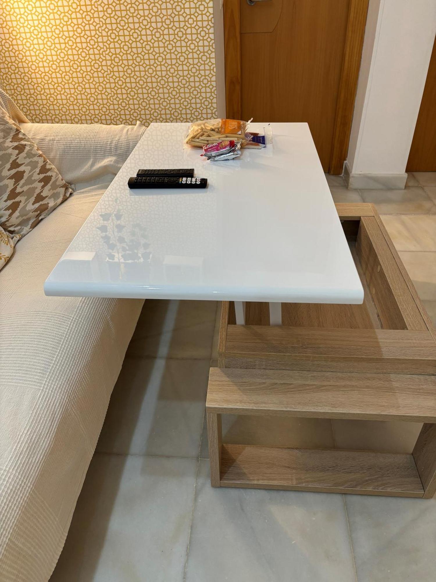 Apartment Bonito Y Muy Fresco En Nervion De Dos Y Dos Banos